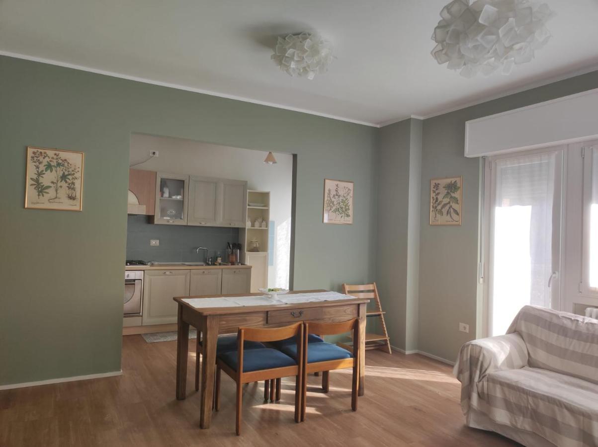 Casa Botta. Ampio Appartamento Luminoso E Confortevole Morbegno Extérieur photo