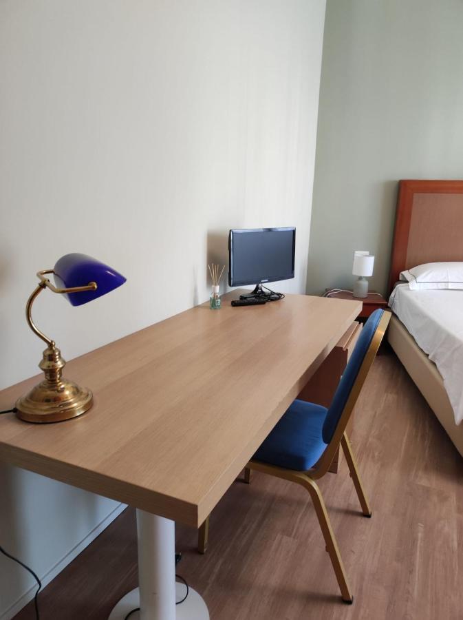 Casa Botta. Ampio Appartamento Luminoso E Confortevole Morbegno Extérieur photo